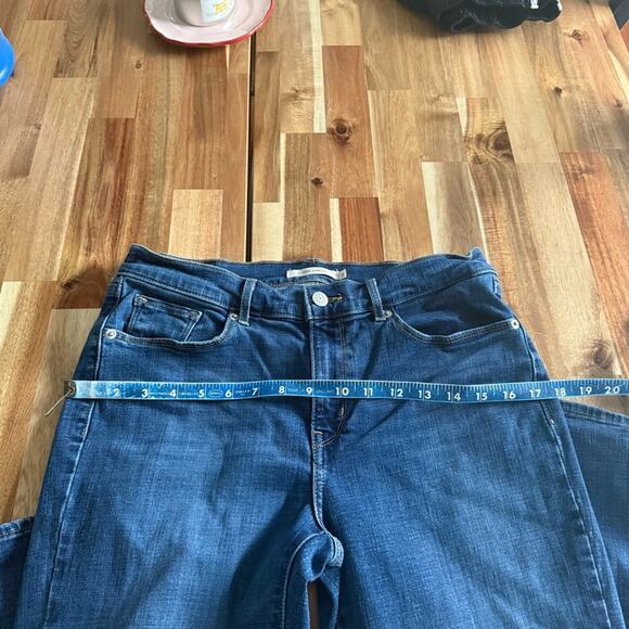 Levi’s Classic Straight Leg Jeans - Picture 6 of 8